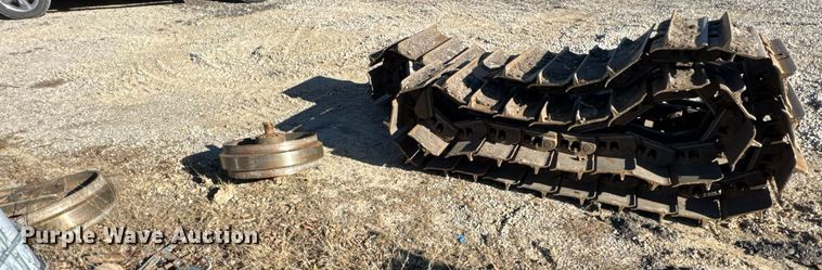 image for item DO0046 Dozer tracks