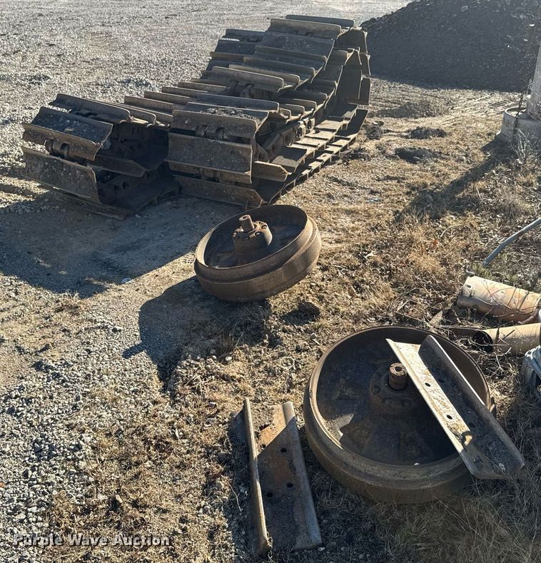 image for item DO0046 Dozer tracks