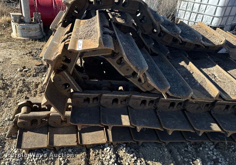 image for item DO0046 Dozer tracks