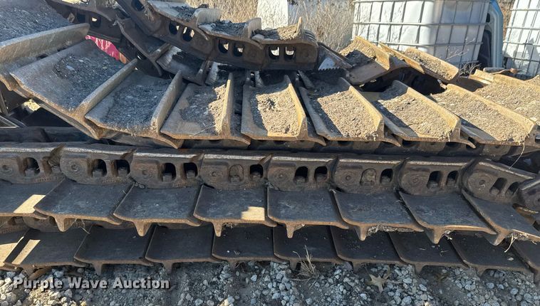 image for item DO0046 Dozer tracks