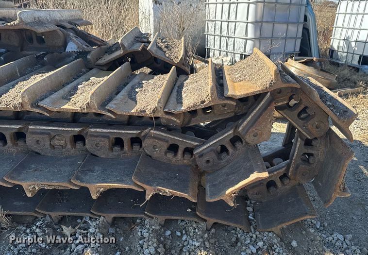 image for item DO0046 Dozer tracks