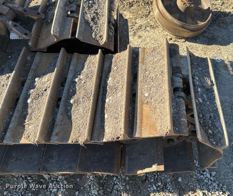 image for item DO0046 Dozer tracks