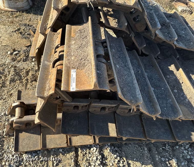 image for item DO0046 Dozer tracks