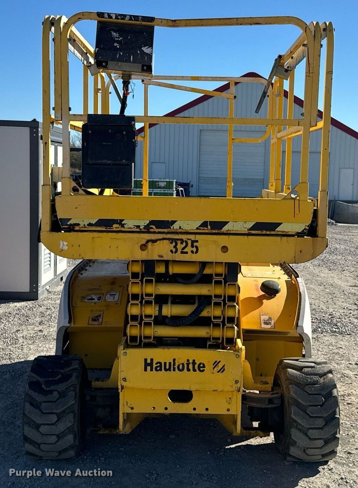 image for item DO0459 2003 Haulotte 3368RT scissor lift