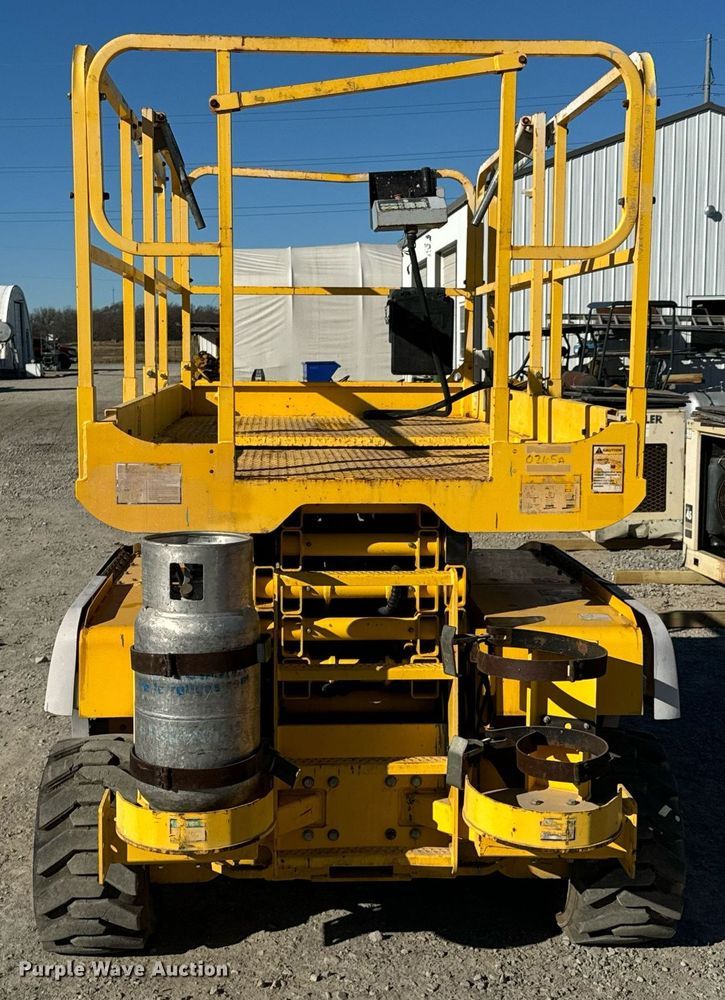 image for item DO0459 2003 Haulotte 3368RT scissor lift