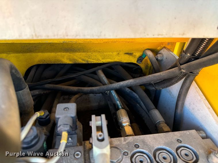 image for item DO0459 2003 Haulotte 3368RT scissor lift