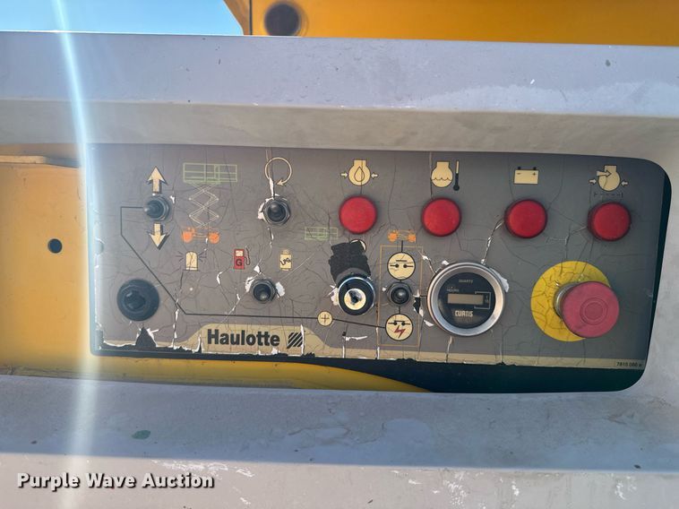 image for item DO0459 2003 Haulotte 3368RT scissor lift