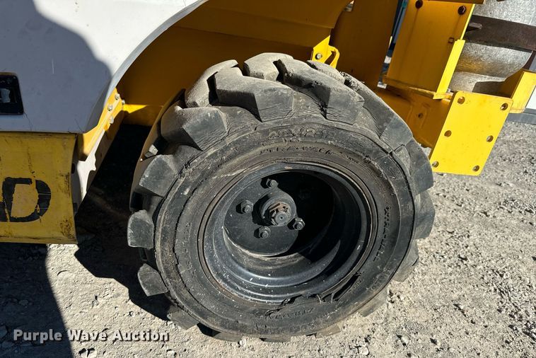 image for item DO0459 2003 Haulotte 3368RT scissor lift