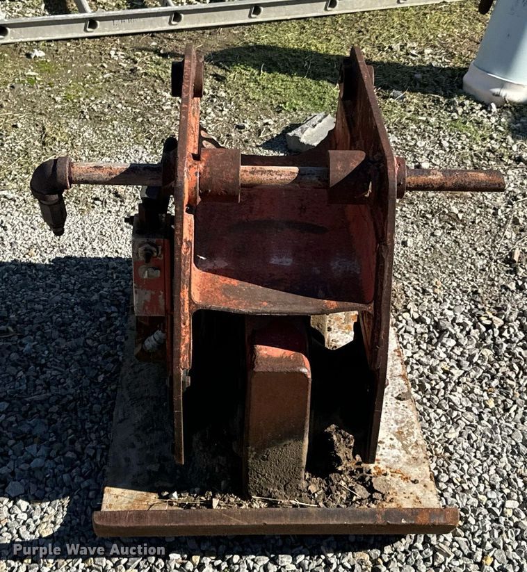 image for item DO0509 Plate compactor