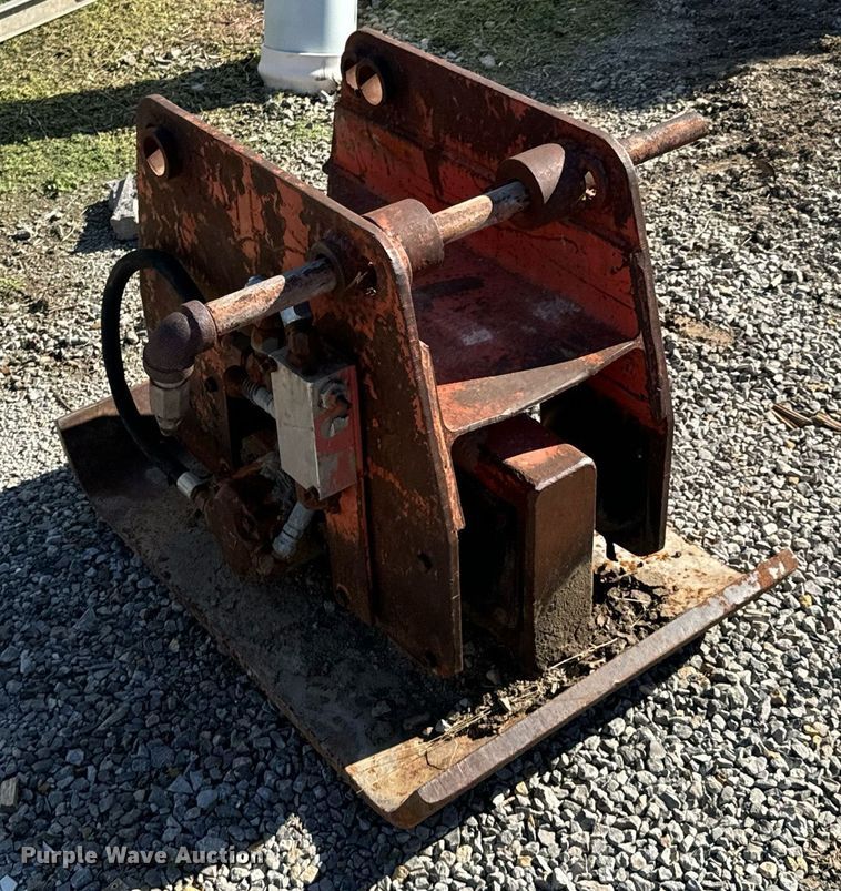 image for item DO0509 Plate compactor