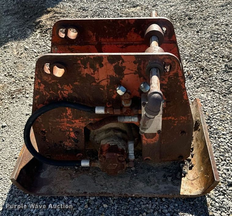 image for item DO0509 Plate compactor