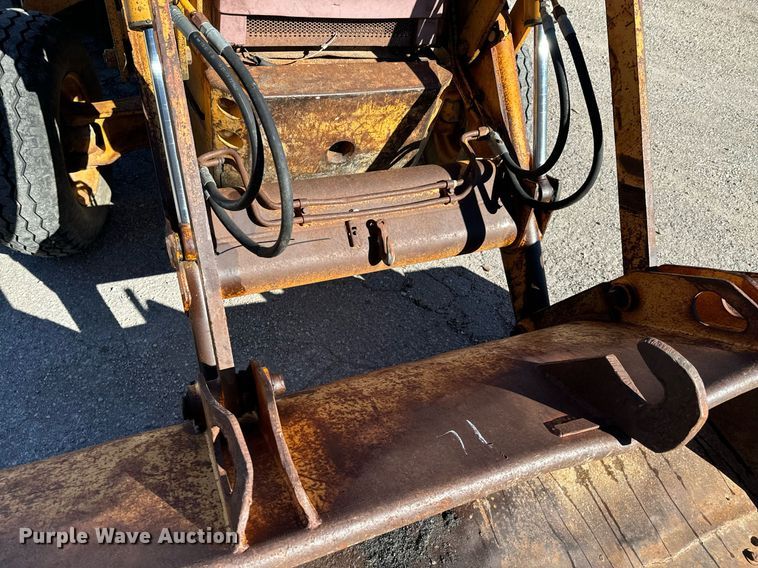 image for item DO0513 1988 Case 580K backhoe