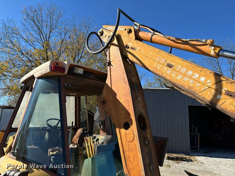 image for item DO0513 1988 Case 580K backhoe