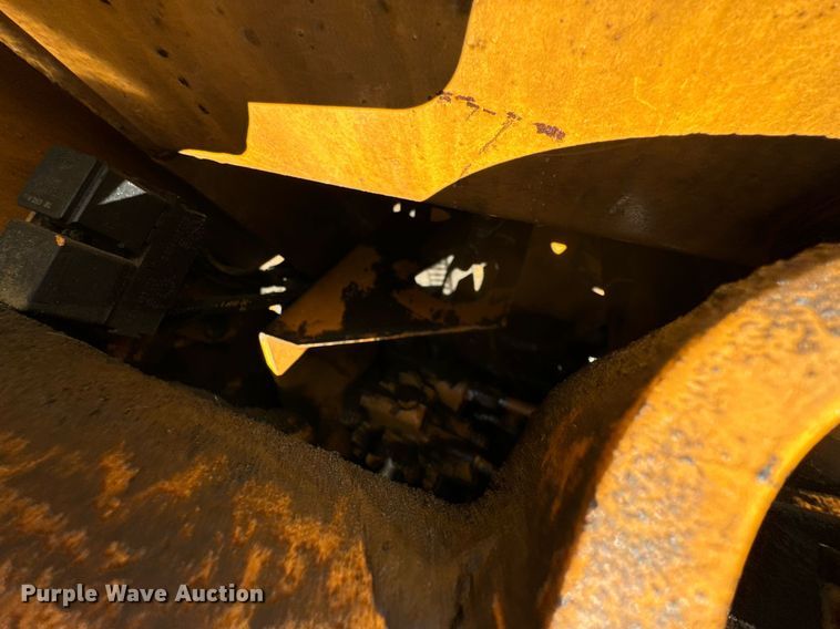 image for item DO0513 1988 Case 580K backhoe