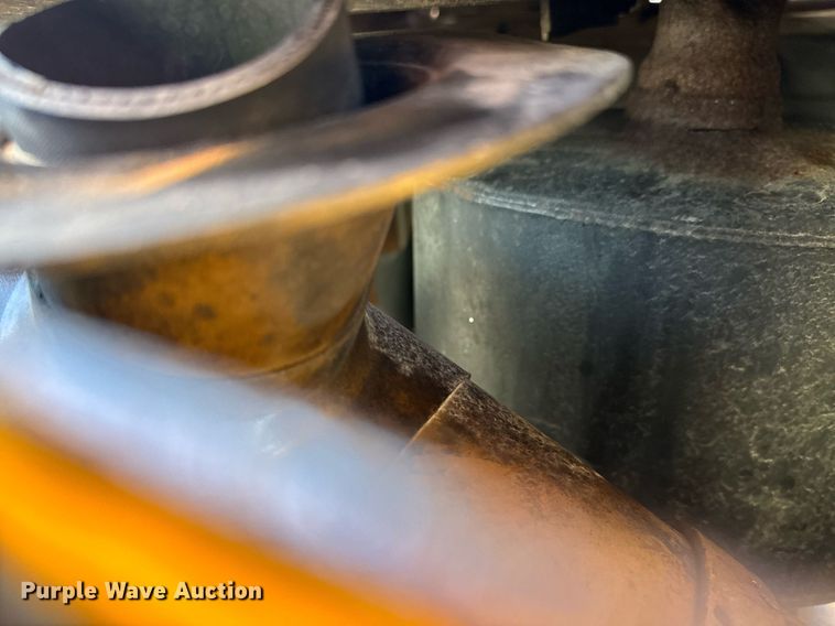 image for item DO0513 1988 Case 580K backhoe