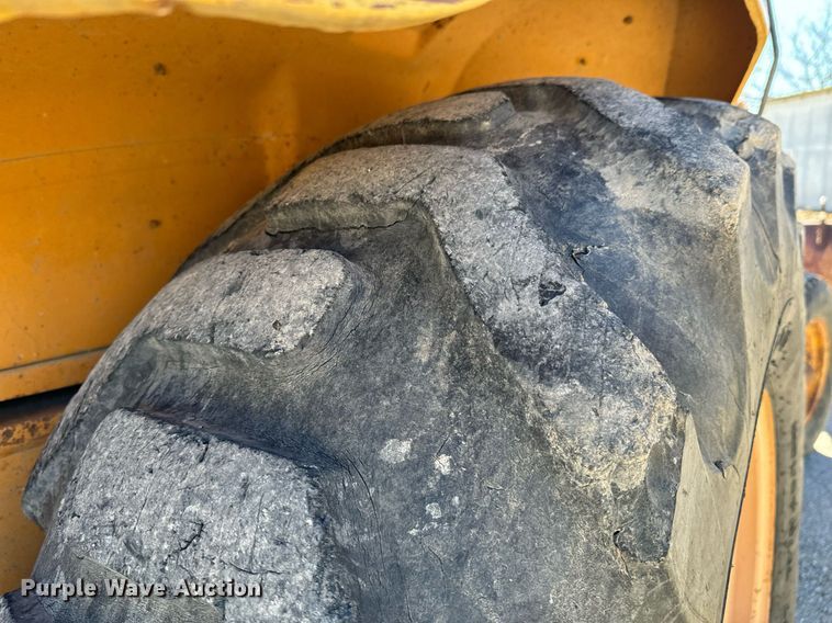 image for item DO0513 1988 Case 580K backhoe