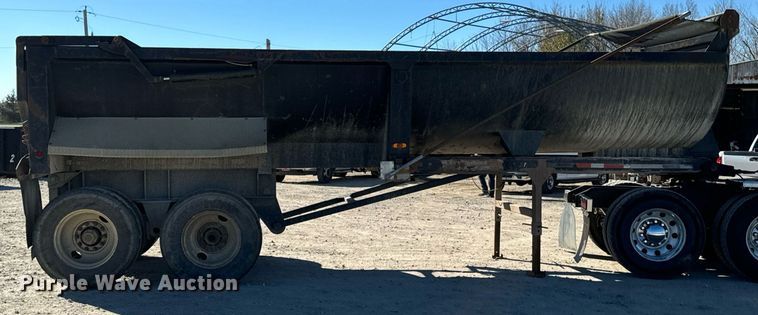 image for item DO0524 2005 Independent 2802-DE end dump trailer