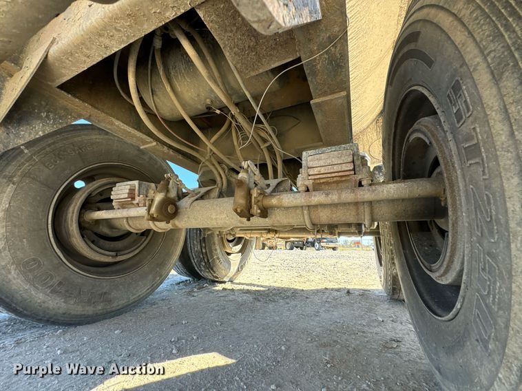 image for item DO0524 2005 Independent 2802-DE end dump trailer