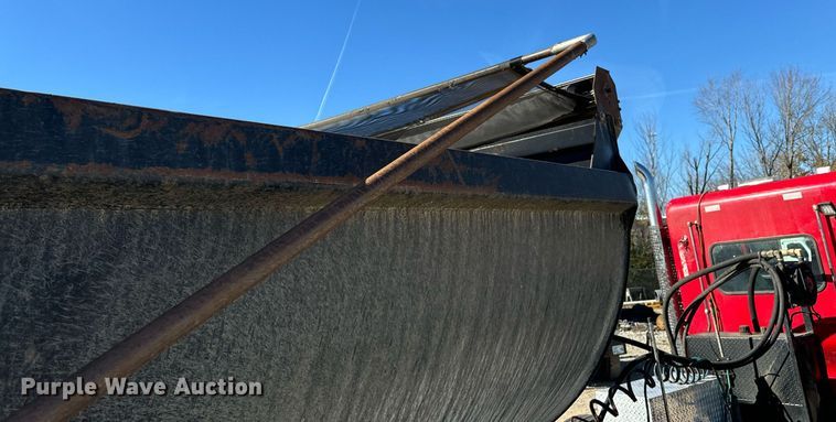 image for item DO0524 2005 Independent 2802-DE end dump trailer