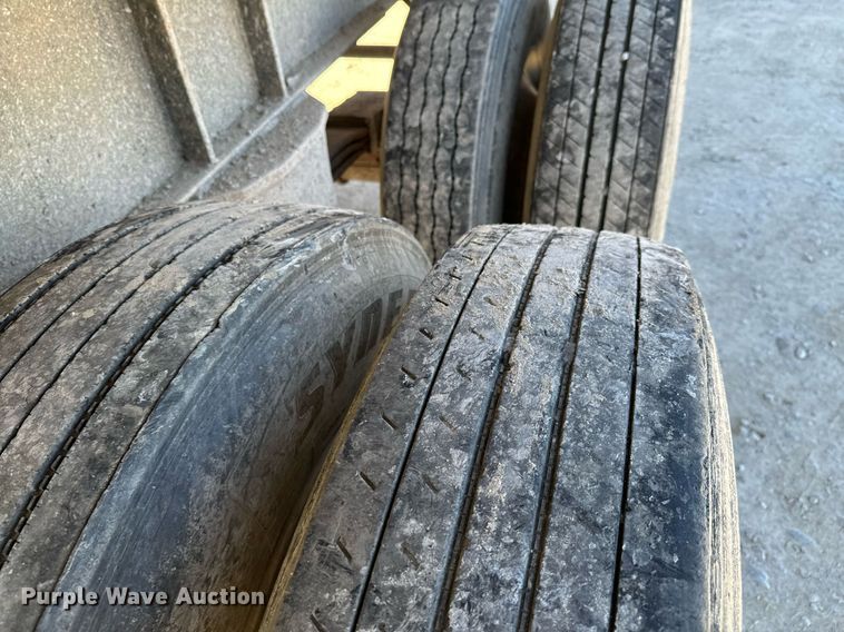 image for item DO0524 2005 Independent 2802-DE end dump trailer