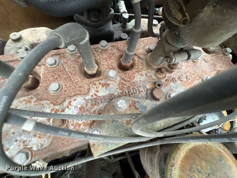 image for item DO0561 1971 Hyster H150F forklift