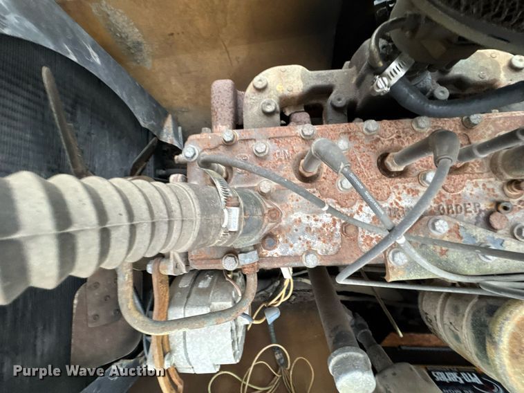 image for item DO0561 1971 Hyster H150F forklift