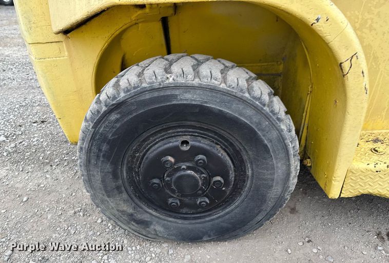 image for item DO0561 1971 Hyster H150F forklift