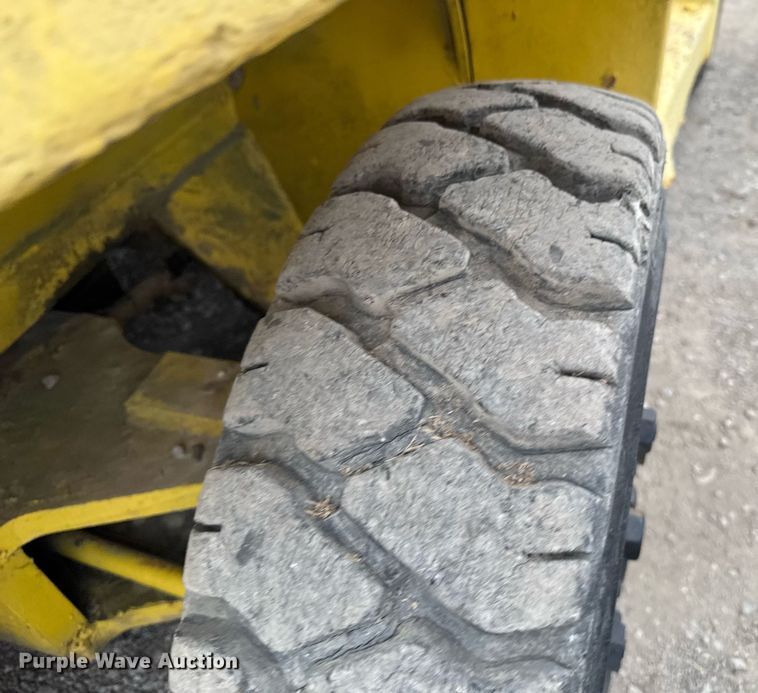 image for item DO0561 1971 Hyster H150F forklift