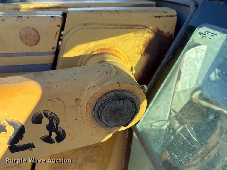 image for item DO7641 1997 Case 580 Super L backhoe