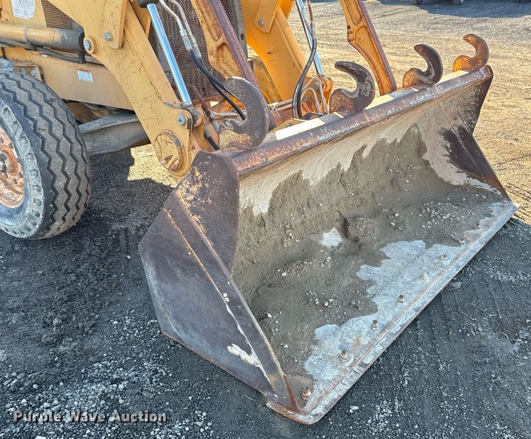 image for item DO7641 1997 Case 580 Super L backhoe