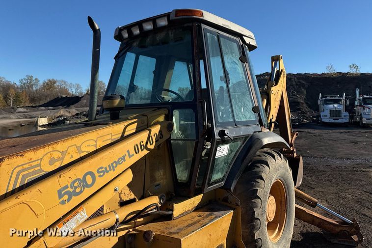 image for item DO7641 1997 Case 580 Super L backhoe