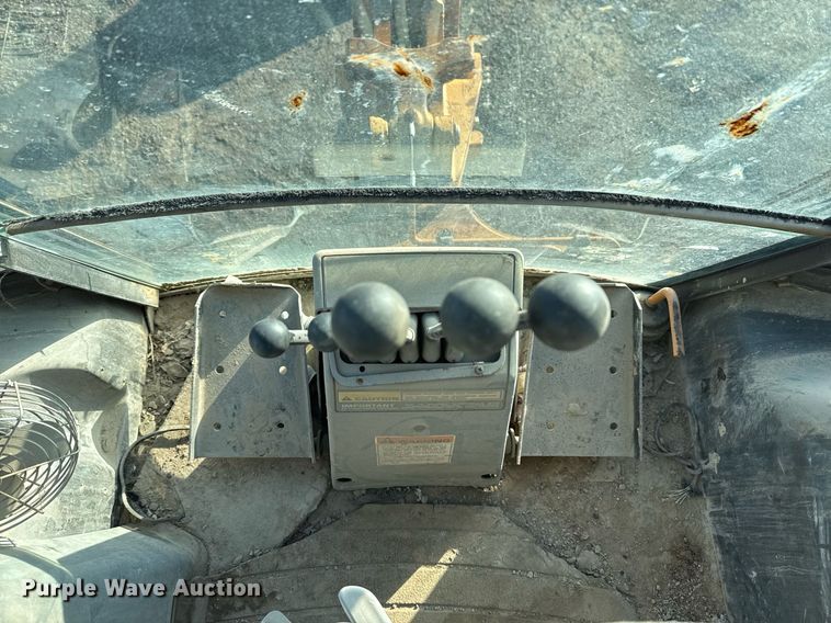 image for item DO7641 1997 Case 580 Super L backhoe