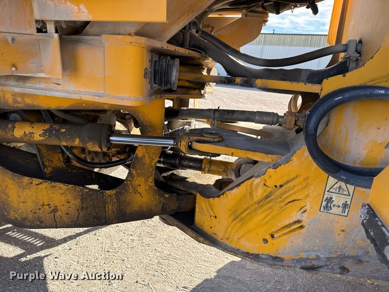 image for item DO7665 1998 Volvo L90C wheel loader