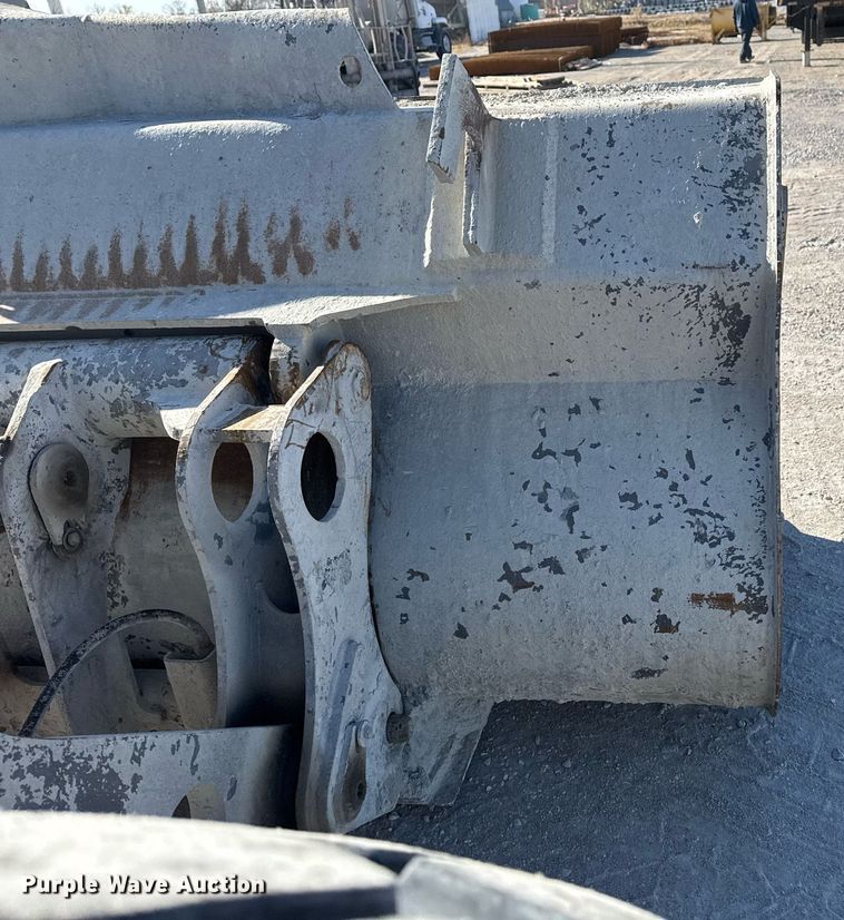 image for item DO7665 1998 Volvo L90C wheel loader