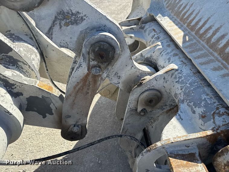 image for item DO7665 1998 Volvo L90C wheel loader