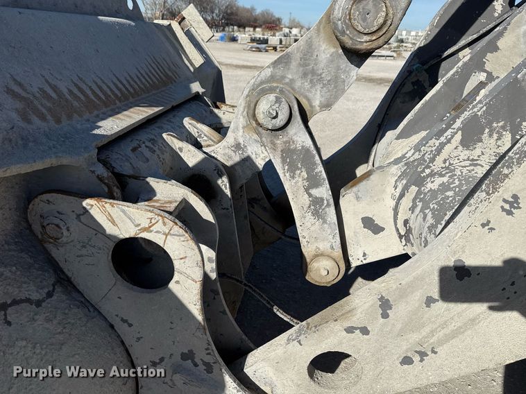 image for item DO7665 1998 Volvo L90C wheel loader