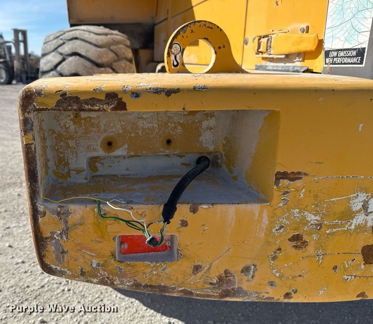 image for item DO7665 1998 Volvo L90C wheel loader