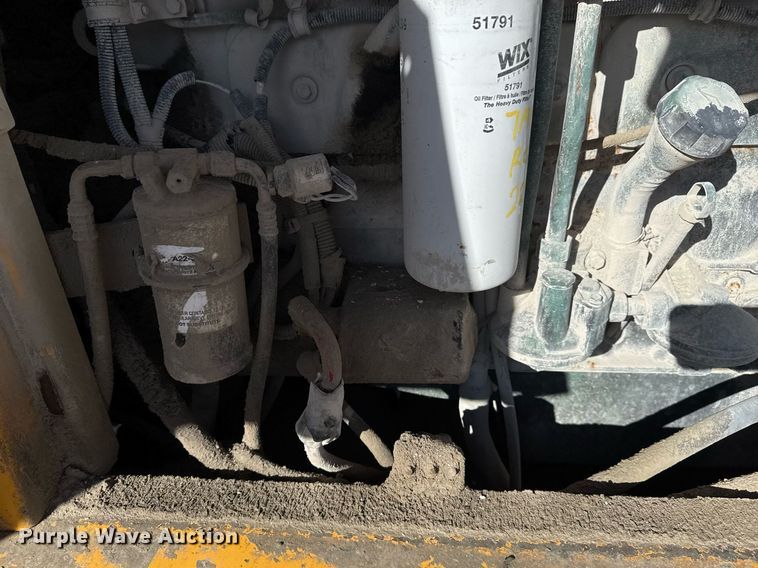 image for item DO7665 1998 Volvo L90C wheel loader