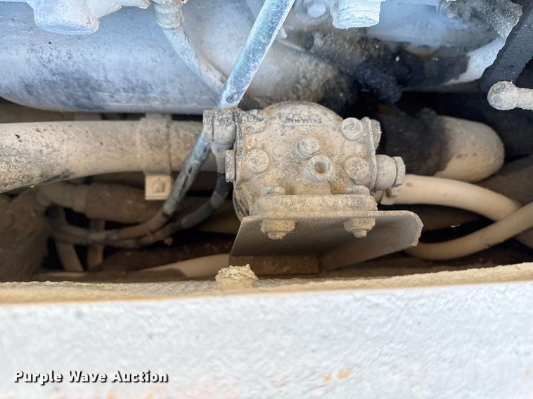 image for item DO7665 1998 Volvo L90C wheel loader