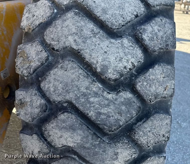 image for item DO7665 1998 Volvo L90C wheel loader