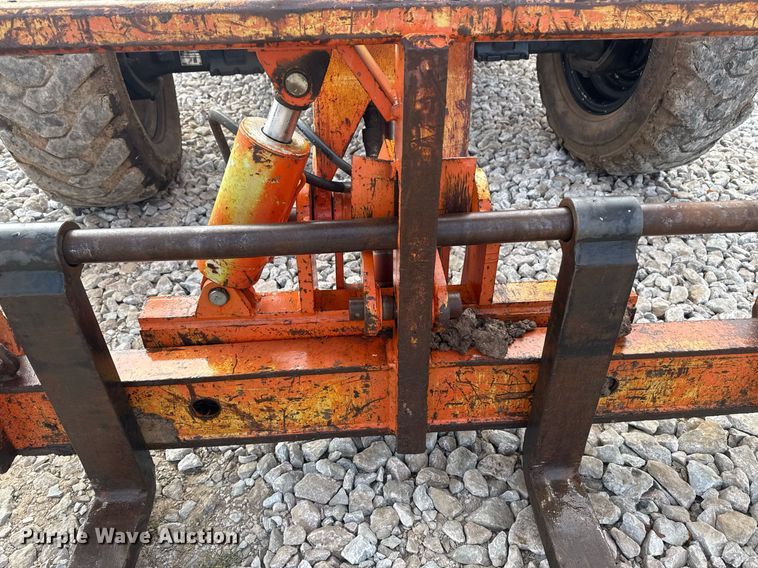 image for item DO7670 2002 Skytrak 8042 telehandler