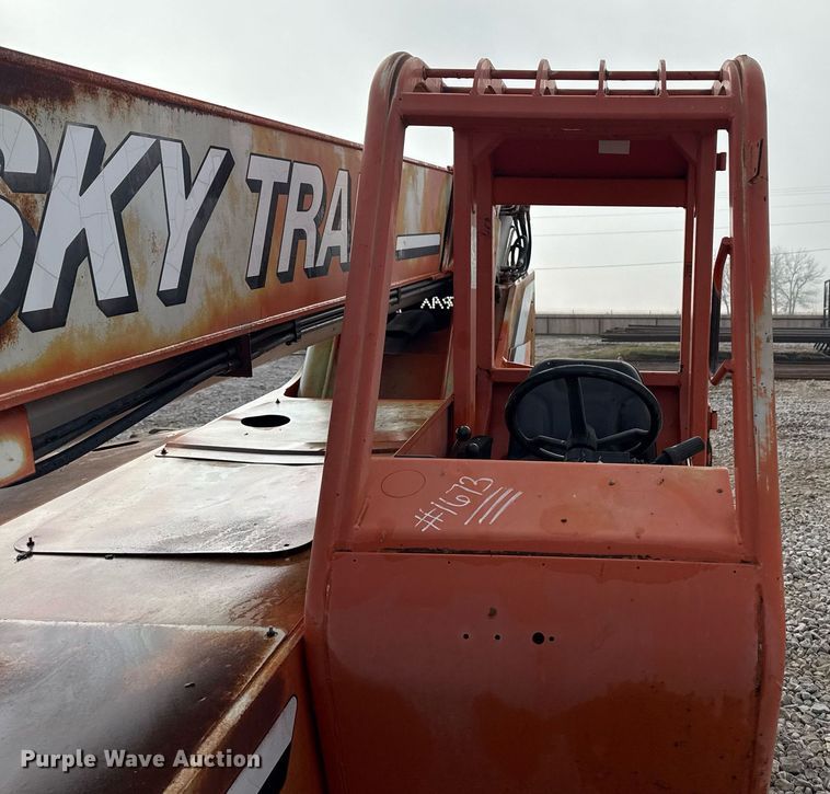 image for item DO7670 2002 Skytrak 8042 telehandler