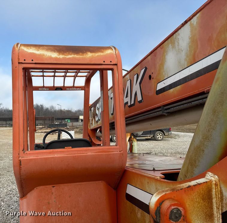 image for item DO7670 2002 Skytrak 8042 telehandler