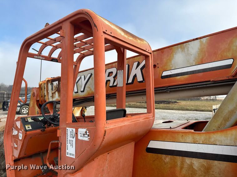 image for item DO7670 2002 Skytrak 8042 telehandler