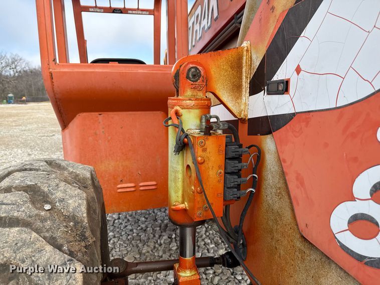 image for item DO7670 2002 Skytrak 8042 telehandler