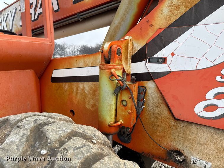 image for item DO7670 2002 Skytrak 8042 telehandler