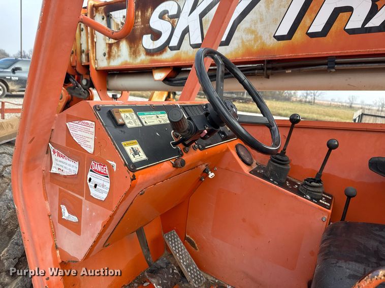 image for item DO7670 2002 Skytrak 8042 telehandler