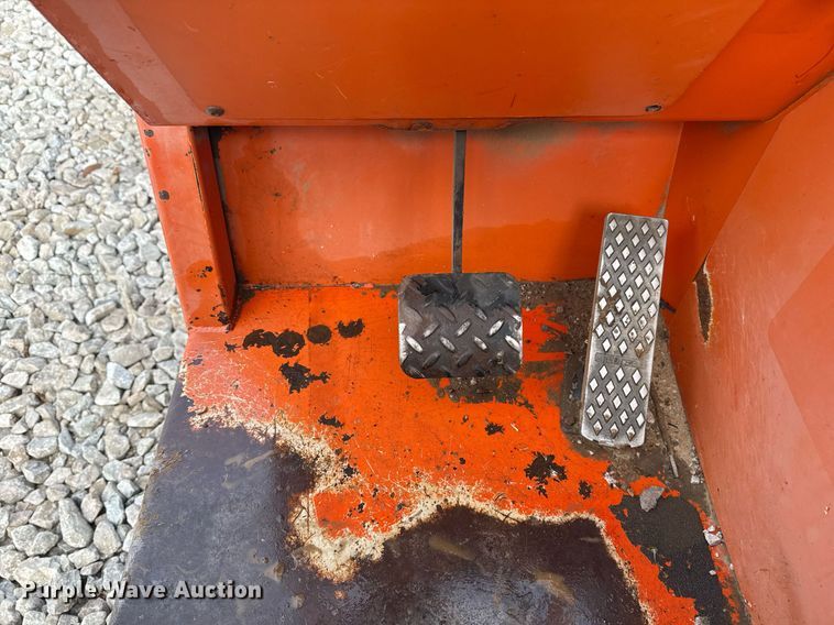 image for item DO7670 2002 Skytrak 8042 telehandler