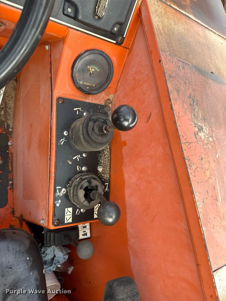 image for item DO7670 2002 Skytrak 8042 telehandler