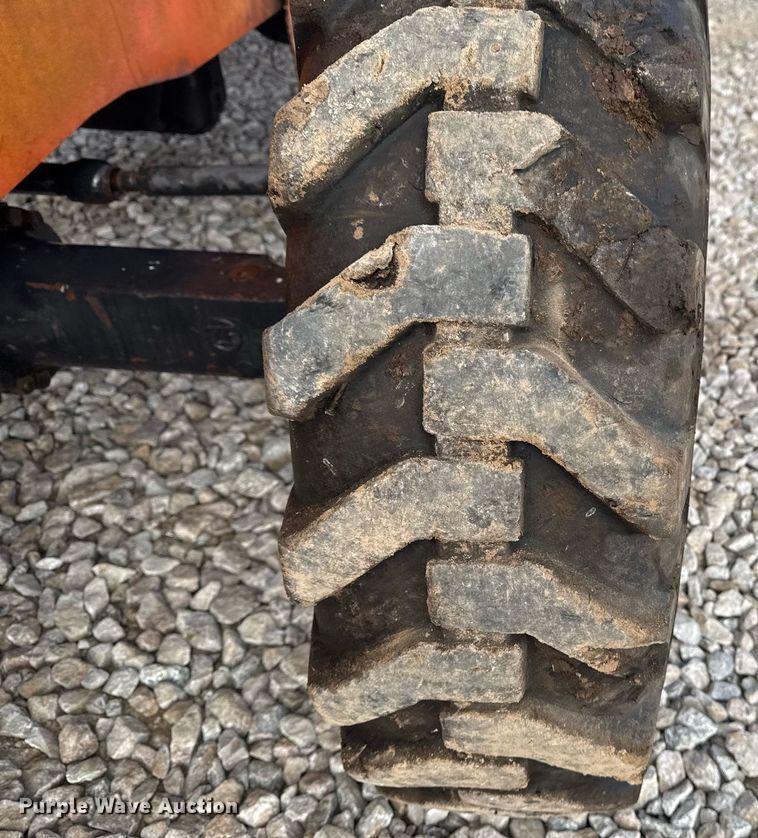 image for item DO7670 2002 Skytrak 8042 telehandler